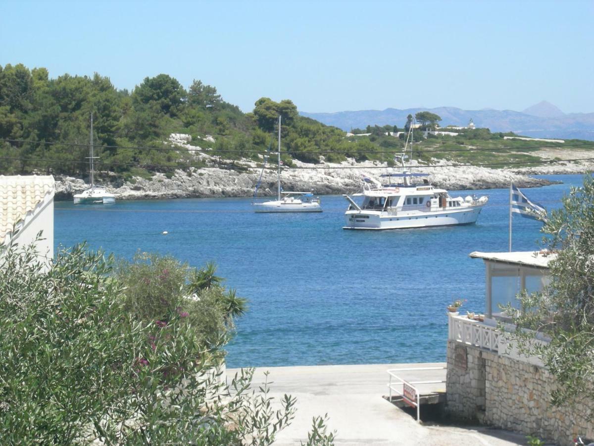 Baronessa'S Apartments Gaios Luaran gambar