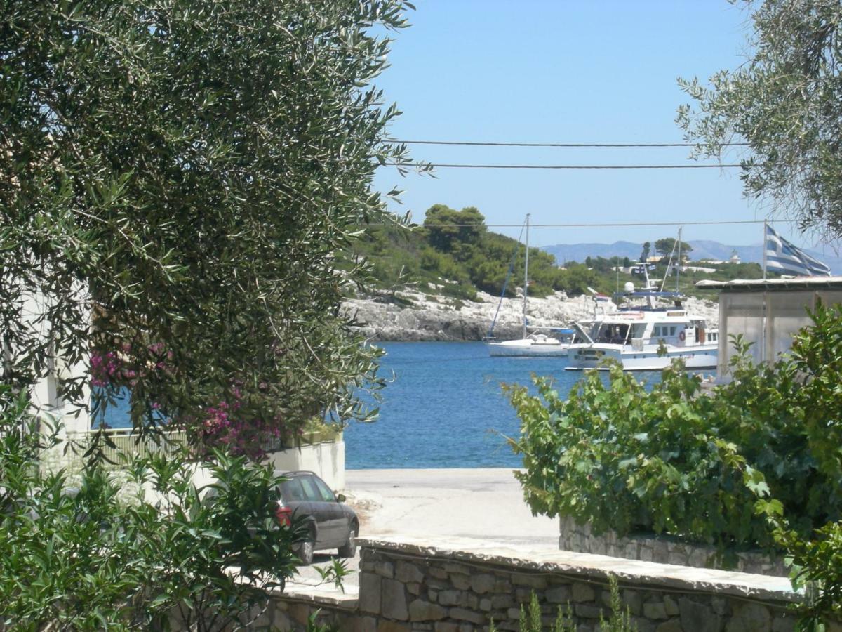 Baronessa'S Apartments Gaios Luaran gambar