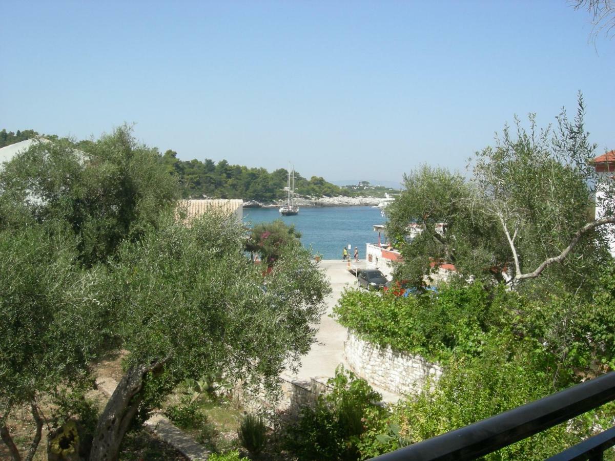 Baronessa'S Apartments Gaios Luaran gambar