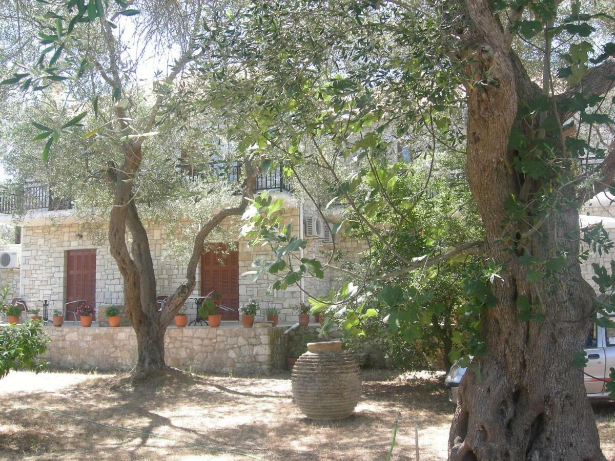Baronessa'S Apartments Gaios Luaran gambar