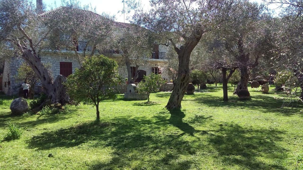 Baronessa'S Apartments Gaios Luaran gambar